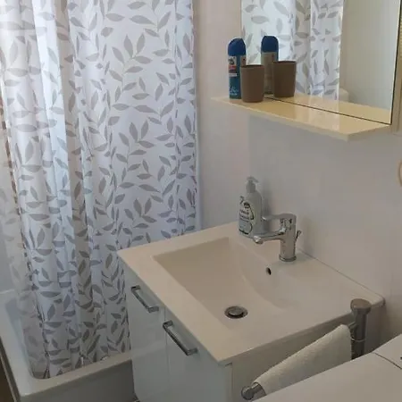 Greta Apartment Sukosan